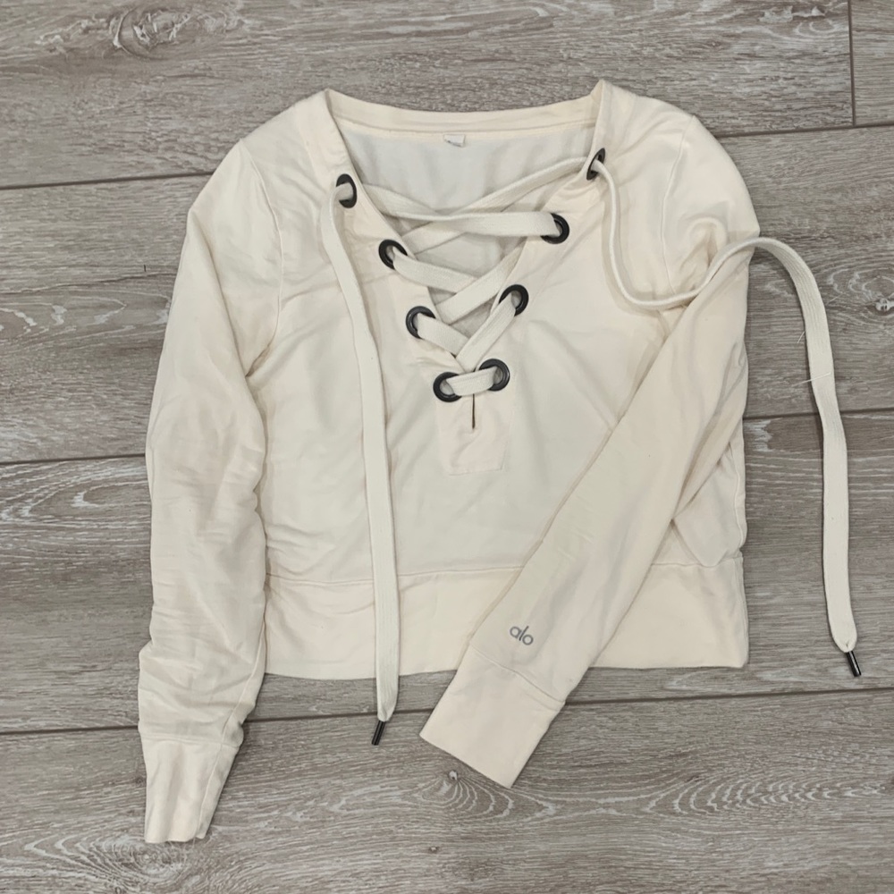 Alo Yoga Long Sleeve Top